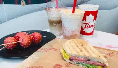 糖葫芦、多拿滋、恰巴塔...当加拿大国民咖啡到了中国，菜单亮了