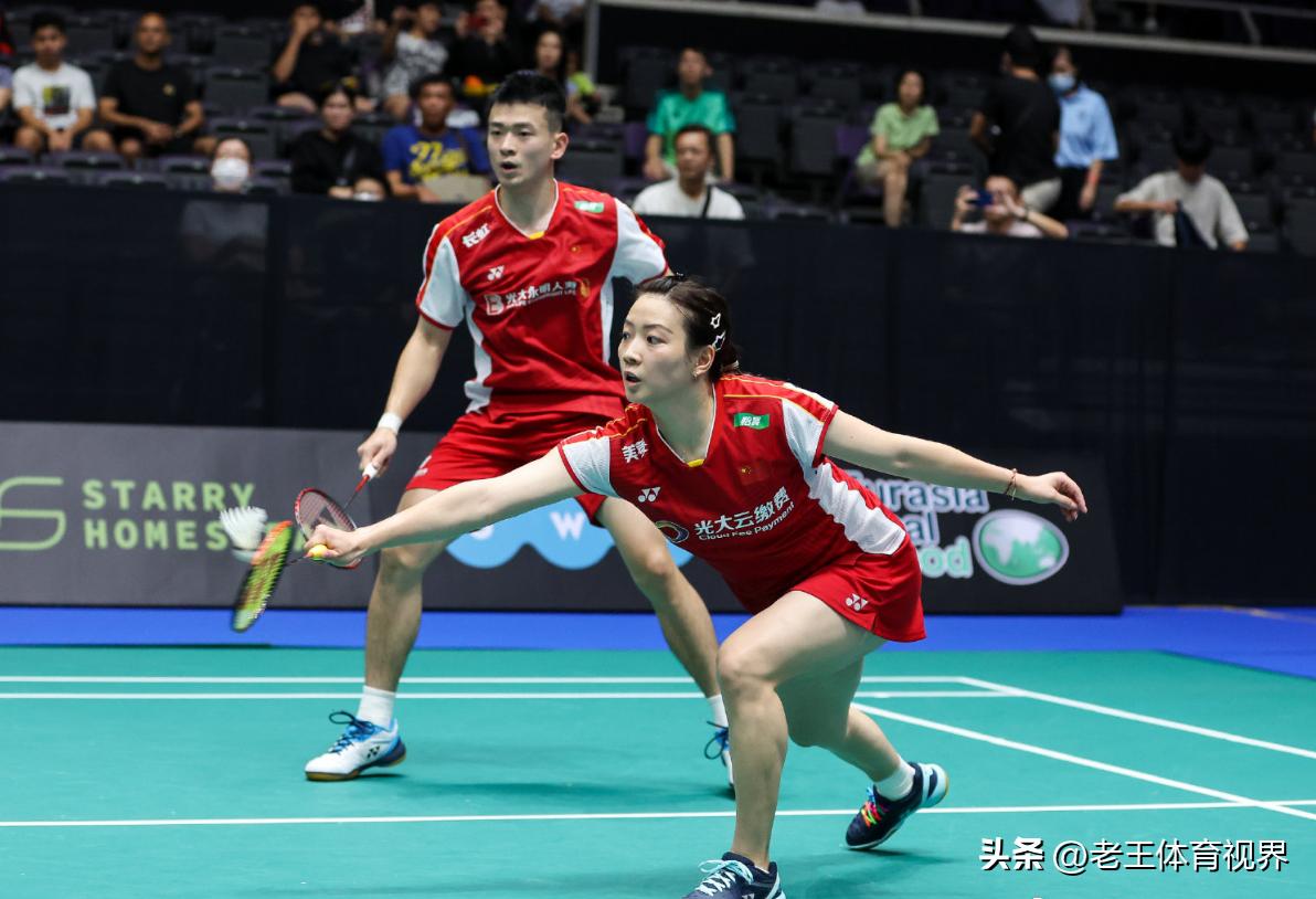 新加坡赛国羽女双四强占三席,时隔6年国羽男双重返世界第一