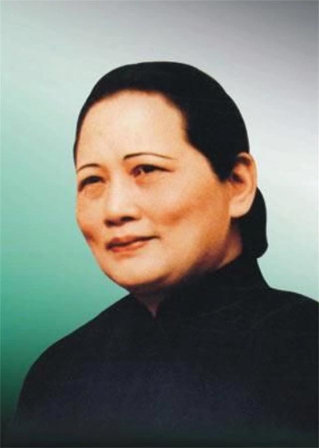 毛主席工资594元，周总理工资404元，但都没有宋庆龄的高，为何？