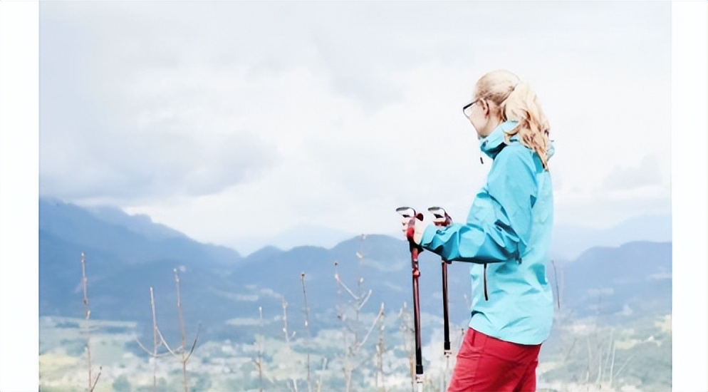 人到中年膝盖疼怎么回事,中年人运动怎么减少膝盖损伤