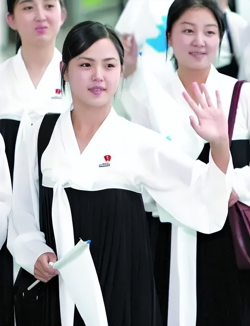 各国总统夫人大比拼：尹锡悦老婆风韵犹存，特朗普的老婆貌美如花