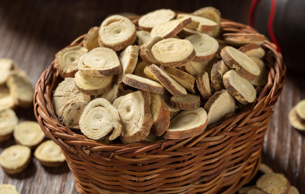 产后恶露不尽的中医辨证,产后有瘀血吃哪种中药