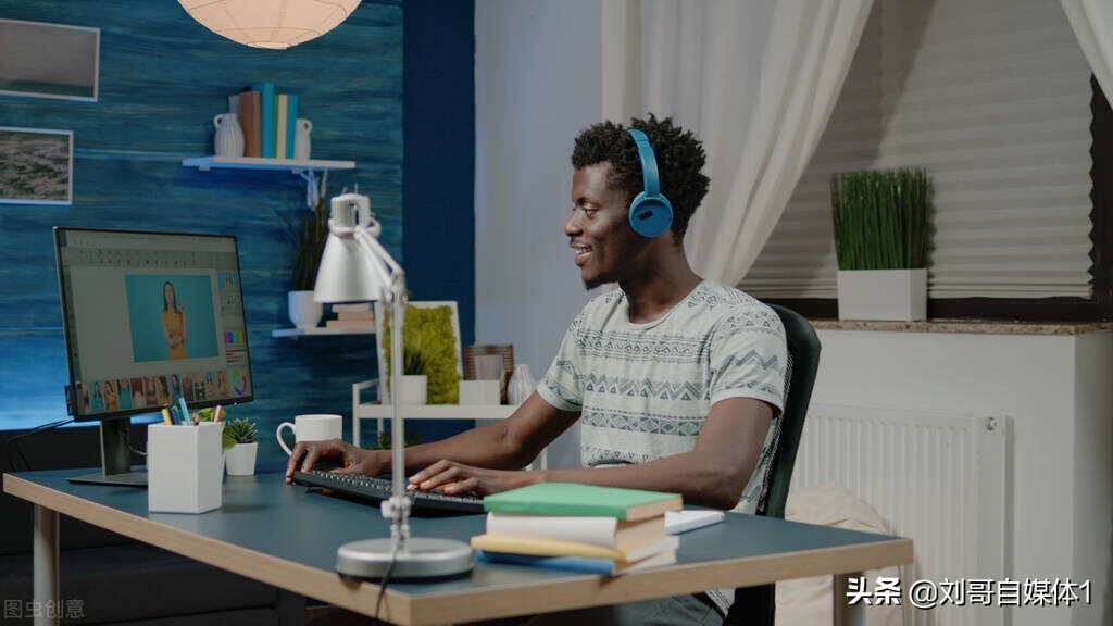 自媒体行业的行业政策分析,自媒体哪个行业收益高一点