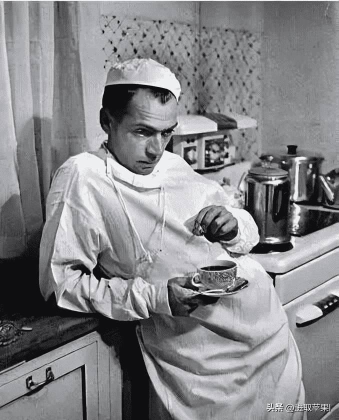 变态的纳粹德国，*光脱**犹太人女人衣服，集体*杀屠**!2