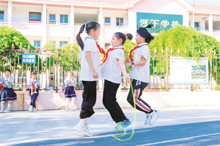 全国小学体育活力校园优秀案例,阳光体育让校园活起来