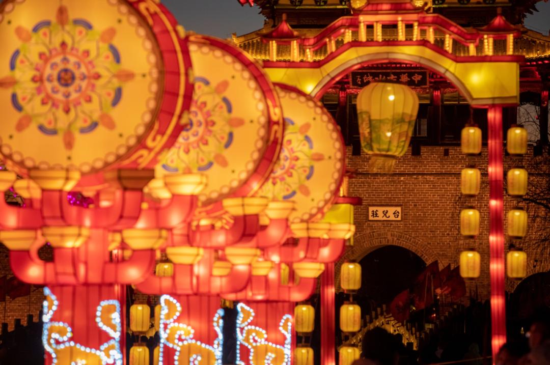 花灯亮了年味儿浓了,辛弃疾上元灯会