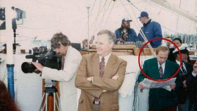 上任就掀翻超级寡头，一人之力让俄罗斯复苏，普京到底有多刚？