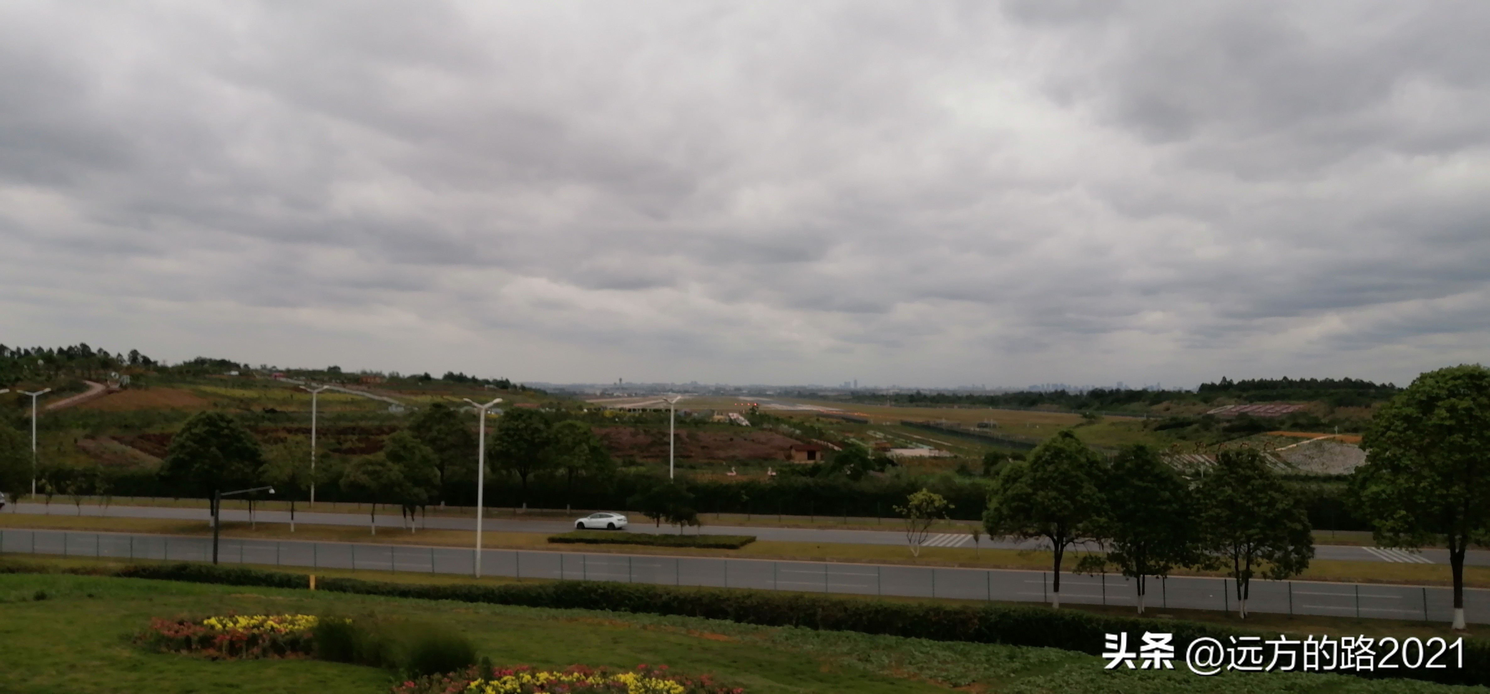 近距离看飞机起飞与降落,近距离看飞机降落