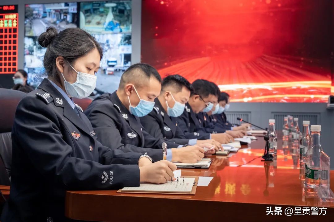 学习*党**的二十大精神座谈会上他们的发言走心更走实