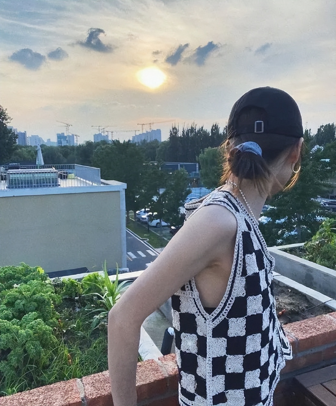 入秋穿搭牛仔马甲,适合秋日穿搭的马甲