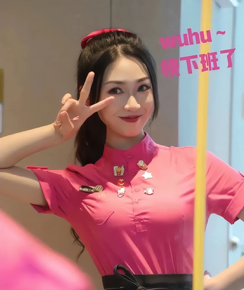 麦当劳制服对比肯德基,麦当劳靠什么完爆肯德基