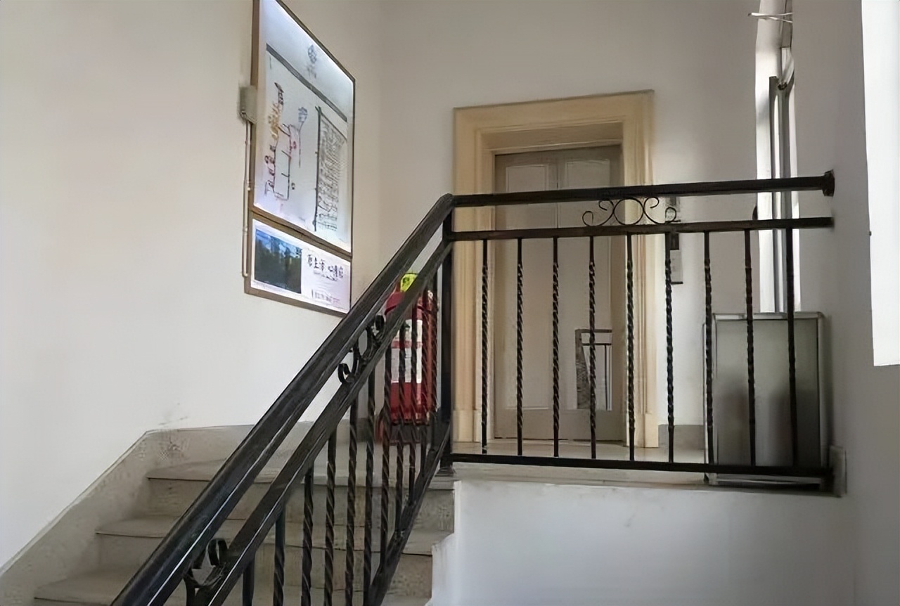 物业应不应该公开电梯广告明细,物业安装电梯广告如何向甲方报备