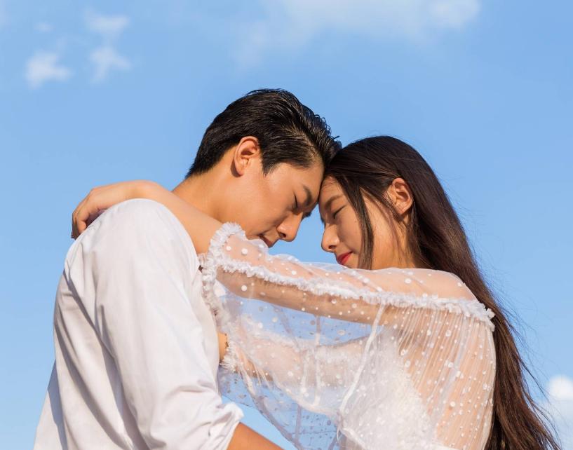 我国首批丁克族老年生病无人照顾,最早丁克族的真实现状