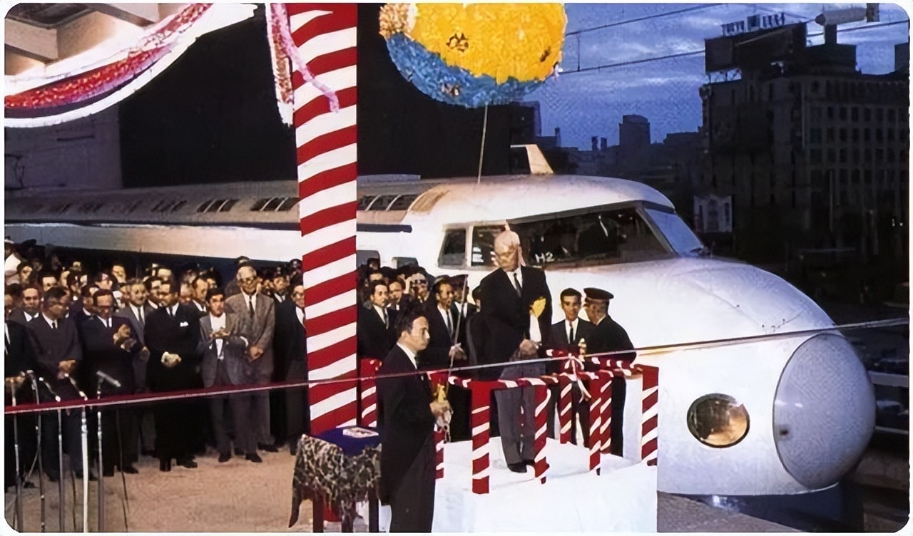 15骞村熀寤烘姇璧勪簡澶氬皯,楦熷发15骞翠簭浜嗗悧