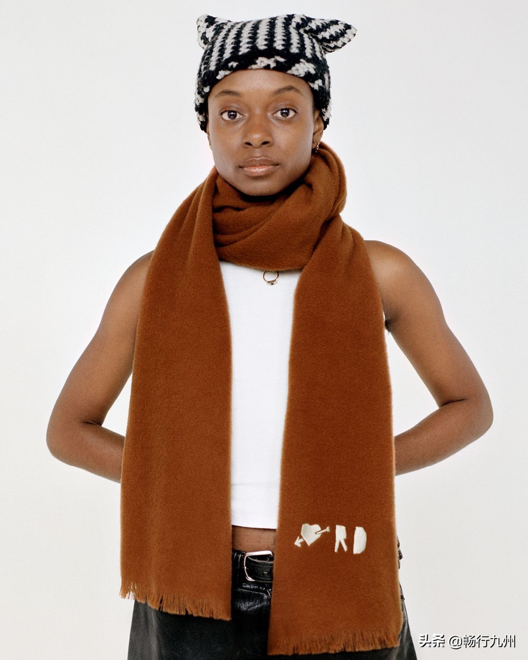最实用百搭的大牌围巾品牌,冬日必备的围巾品牌有哪些