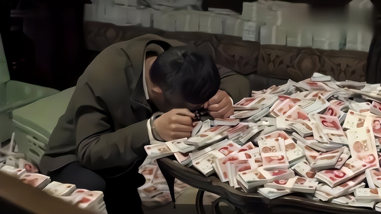 深圳色贪覆灭记：敛财3000万，睡美女律师，长期霸占5名女法官