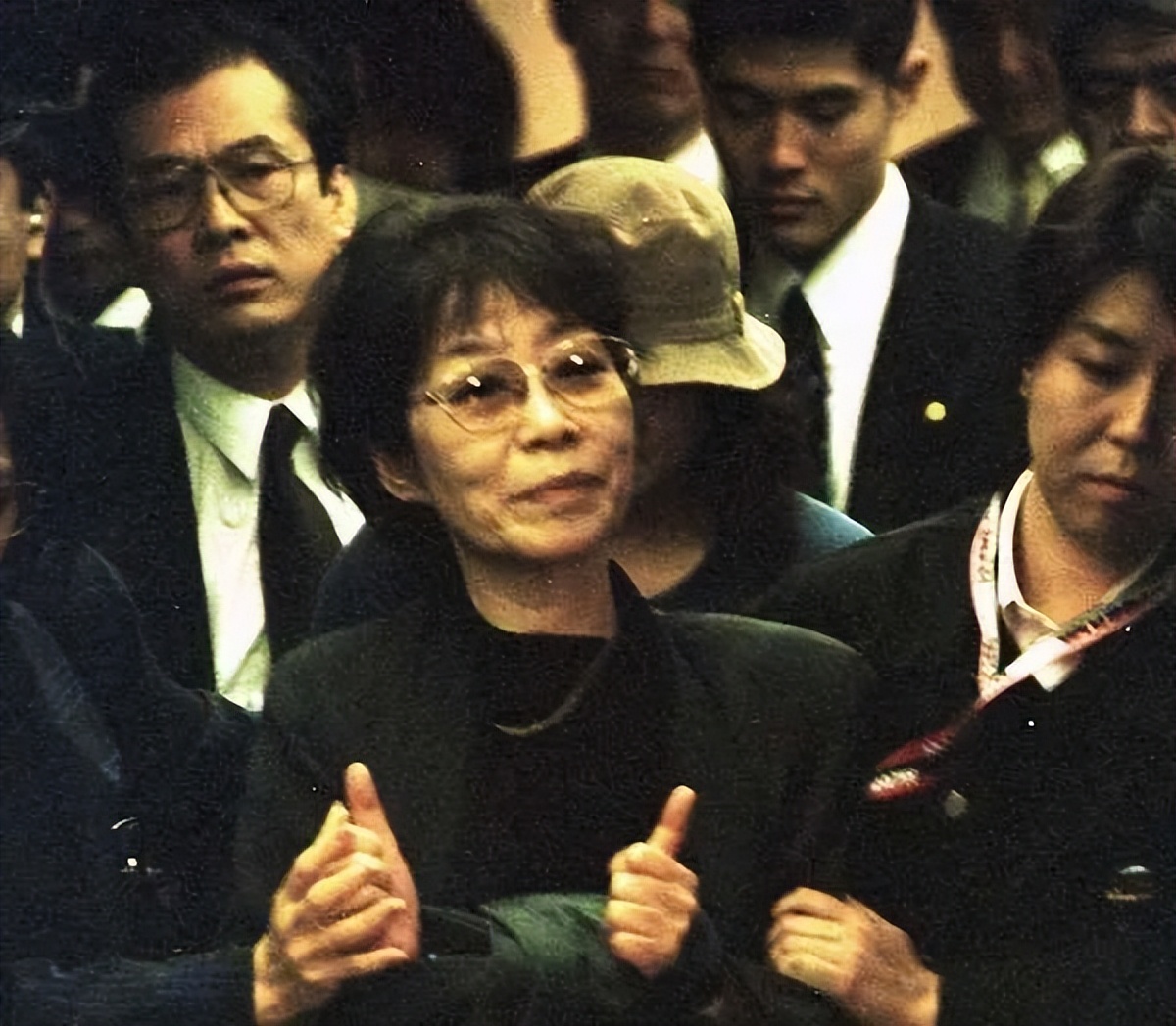 “赤军女皇”重信房子出狱：放下屠刀，就能立地成佛？