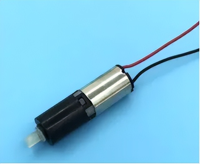 儿童狮王声波牙刷对比飞利浦测评,艾优和飞利浦电动牙刷测评儿童