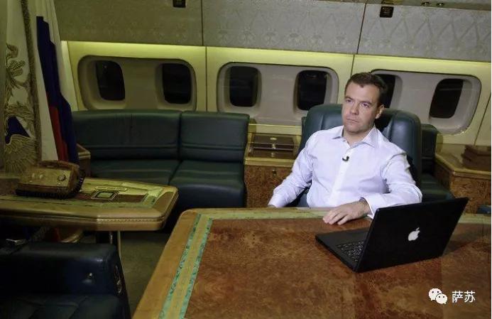 普京的座驾与拜登的座驾对比,拜登和普京下飞机视频