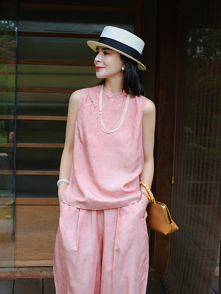 新款时尚现代新中式,新中式风格传统又新潮复古且时尚