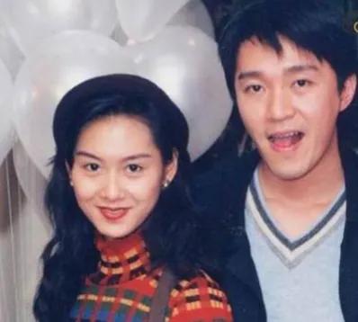 周星驰喜剧之王最后成功当导演,周星驰的喜剧之王为何能成为经典