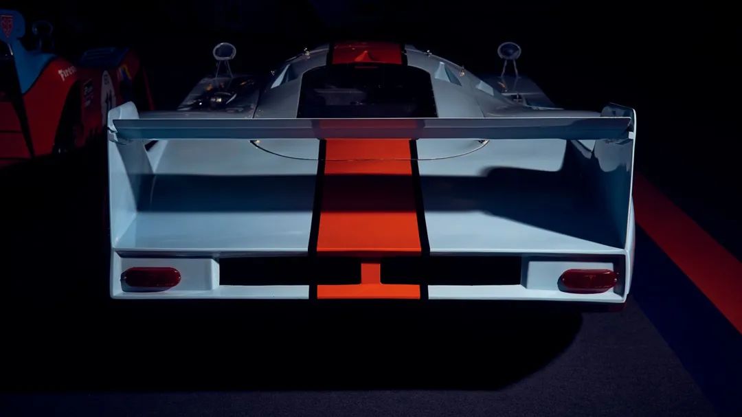 全球最大中古赛车二手贩子联手德国富商囤了一屋子Gulf赛车！