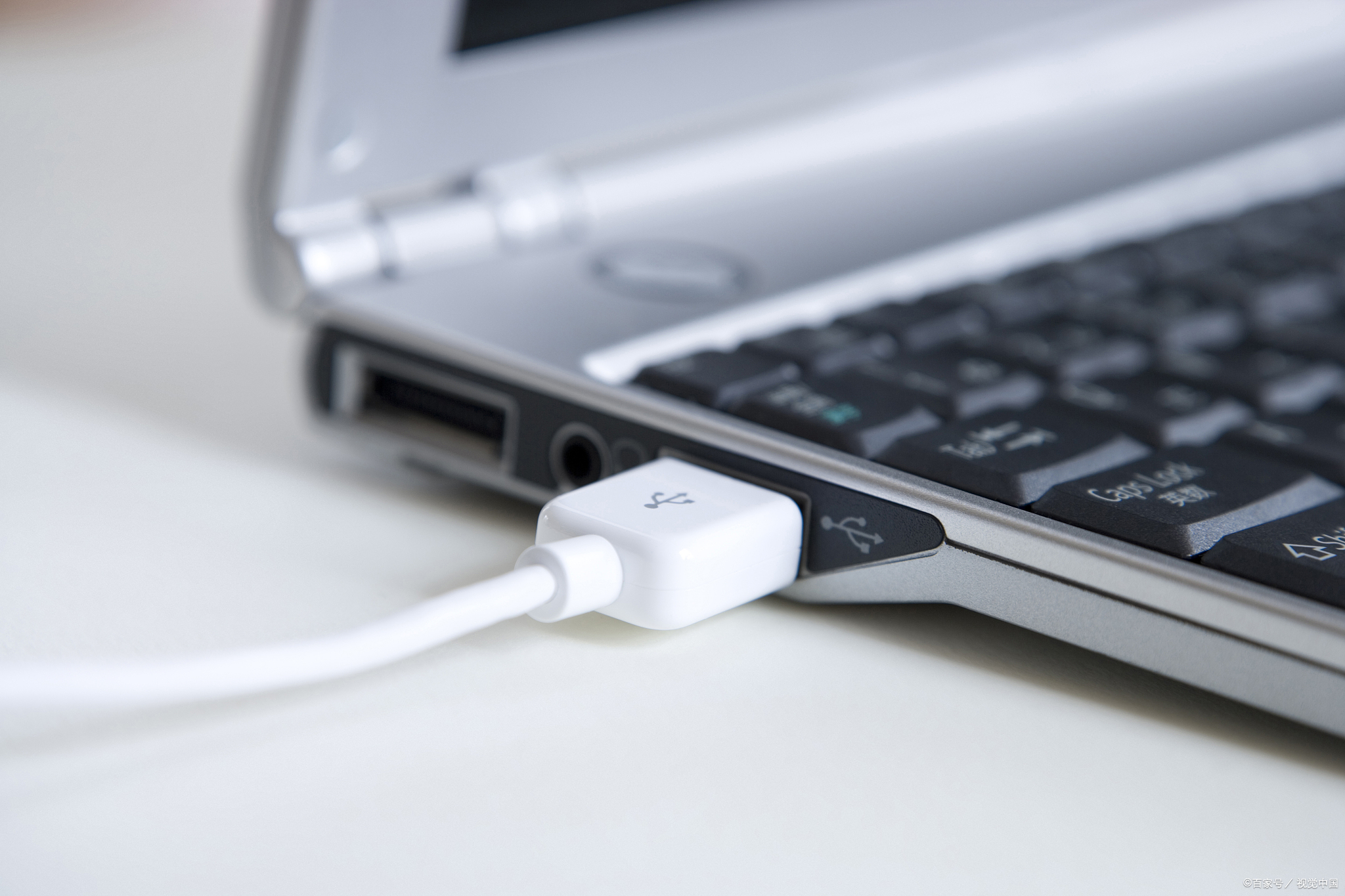 最易让笔记本电脑损坏的行为,哪些操作容易损坏笔记本电脑