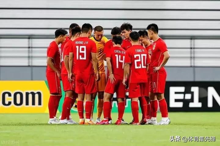 国足0比0平日本队扬科维奇,扬科维奇在国足输掉比赛后的反应