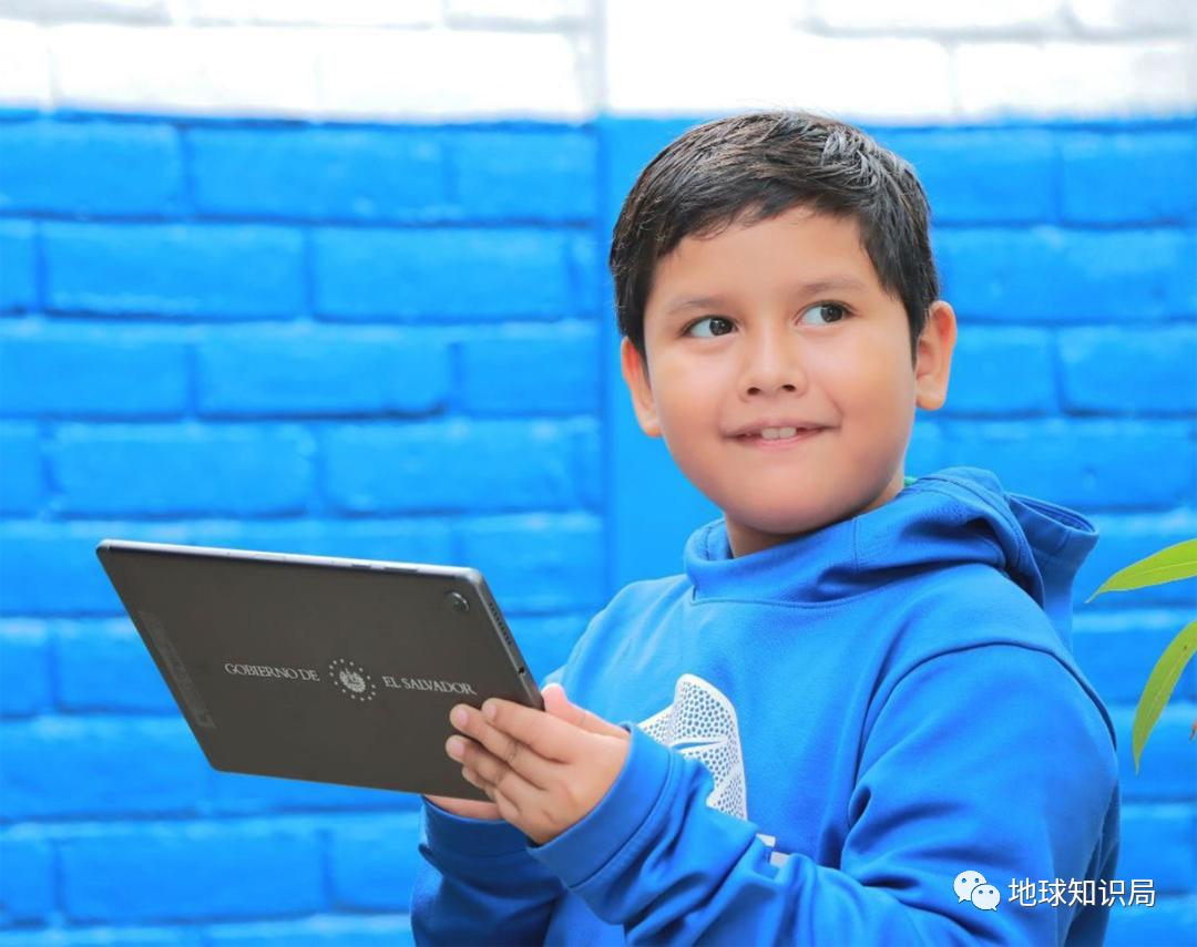 那个把*币特比**当法定货币的国家，难上加难|地球知识局