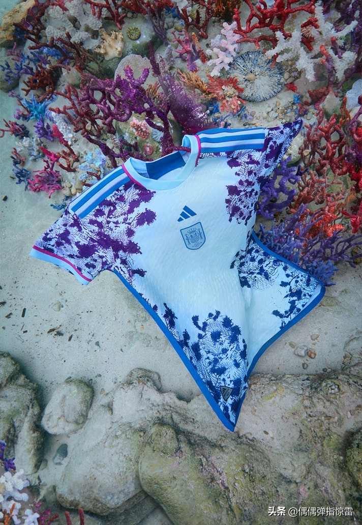 阿迪达斯发布2023女足世界杯国家队客场球衣