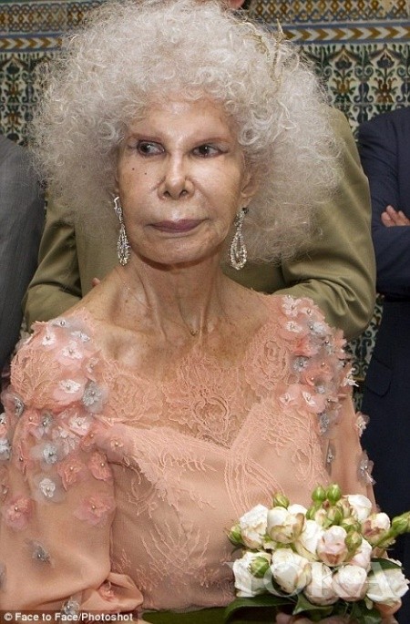 西班牙女公爵第三任丈夫,西班牙女公爵电影完整版