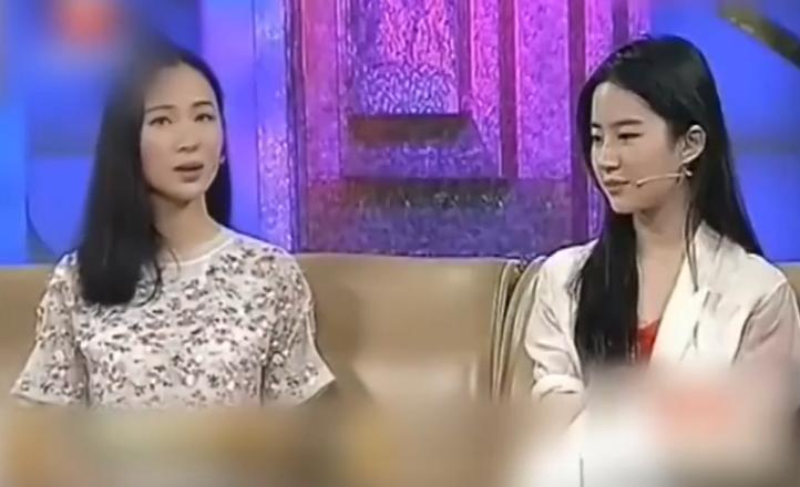 女明星假摔名场面,心机女星假摔