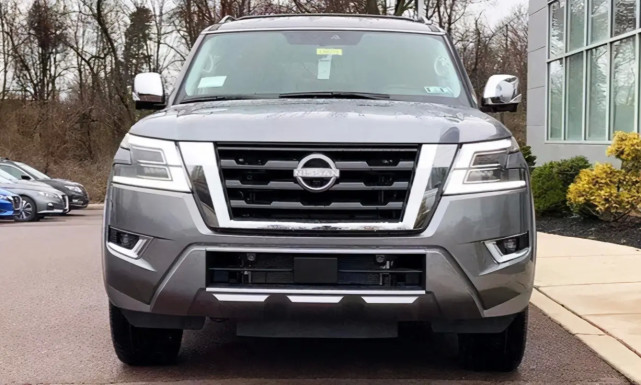 途乐硬派越野跟哪款车占优势,途乐新款越野测试