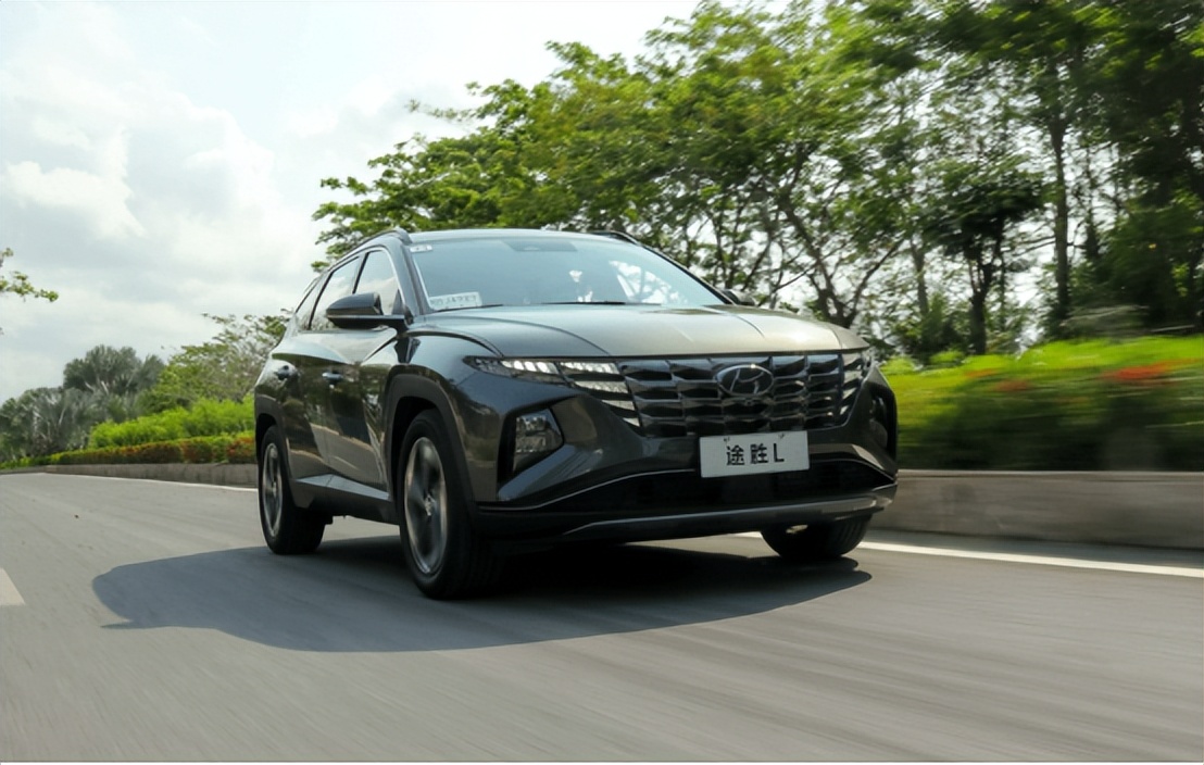 第五代途胜l8at的优点,第五代途胜l8at版测试视频