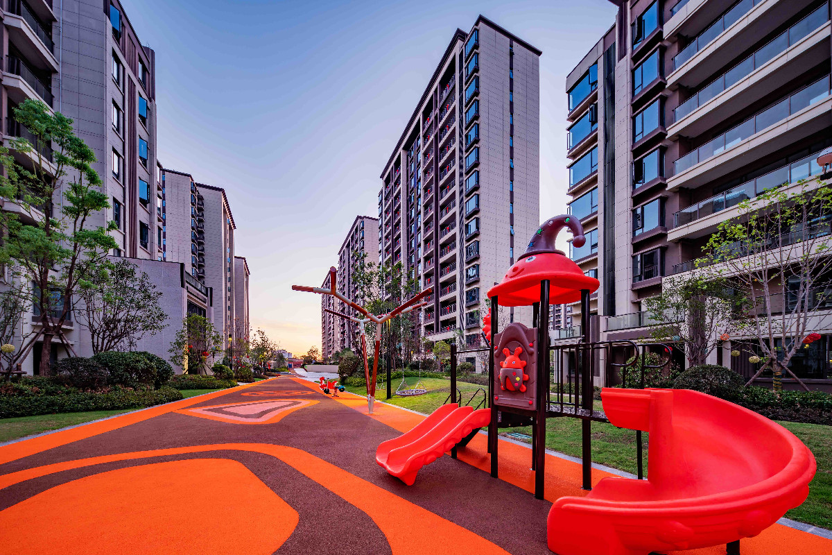 赣州绿地城际空间站洋房样板房,赣州绿地城际空间站98平米高层