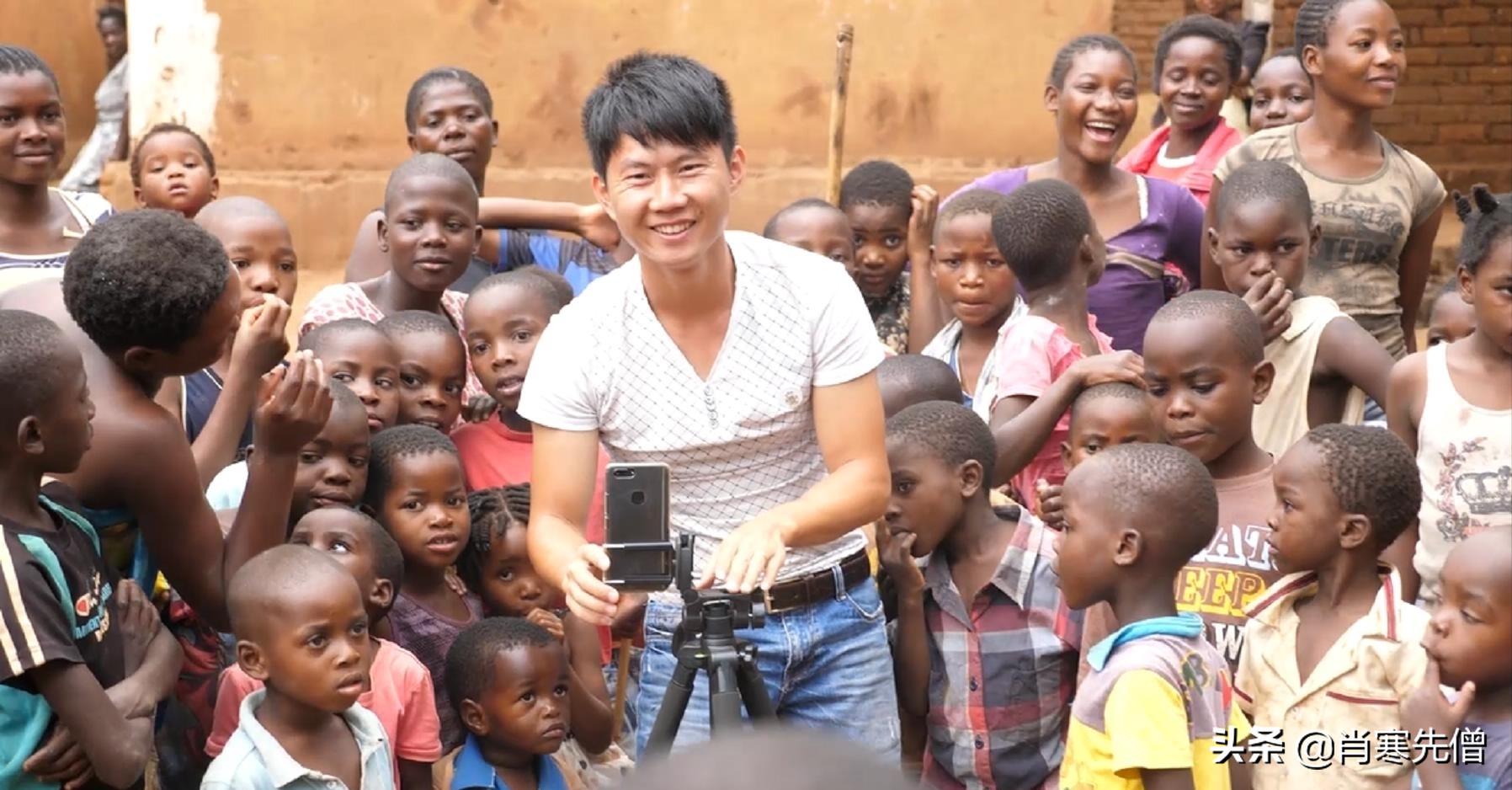 河南小伙，生意失败负债百万，32岁到非洲打拼，靠卖手机年入70万