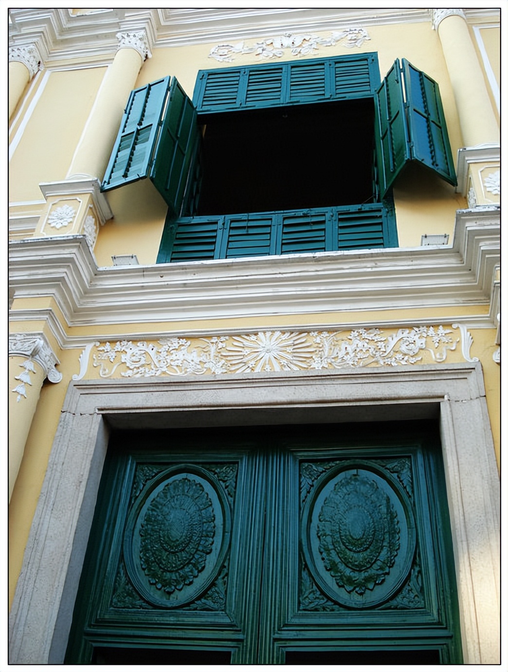 澳门特色景点最有名小吃,澳门的哪些特色景观