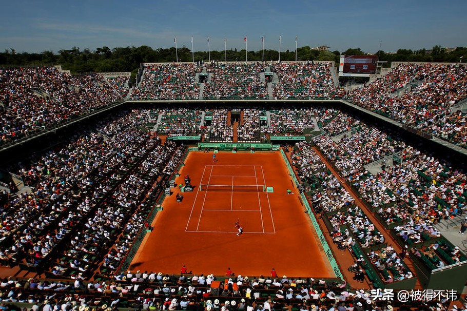 网球有哪些级别的比赛,网球有几大赛事分别是什么场地