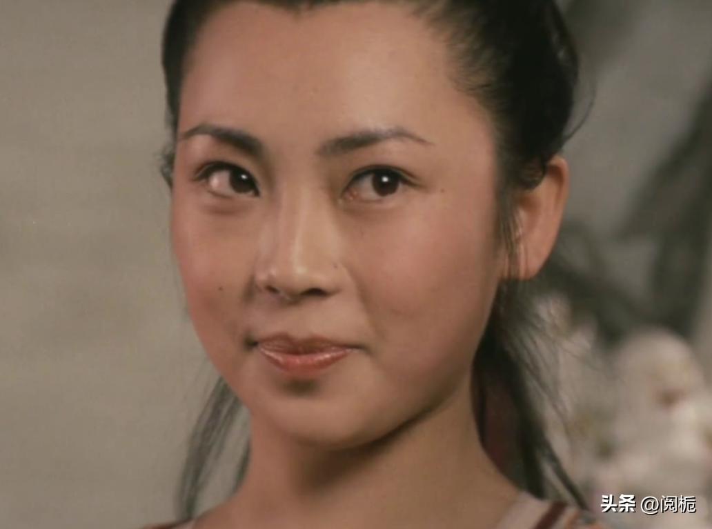 黄秋燕的女儿和利智女儿对比,黄秋燕跟李连杰的两个女儿照片