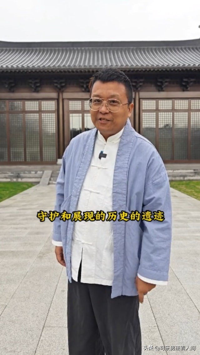 良心导游劝游客不要盲目消费,热心导游劝游客谨慎买东西对暗号