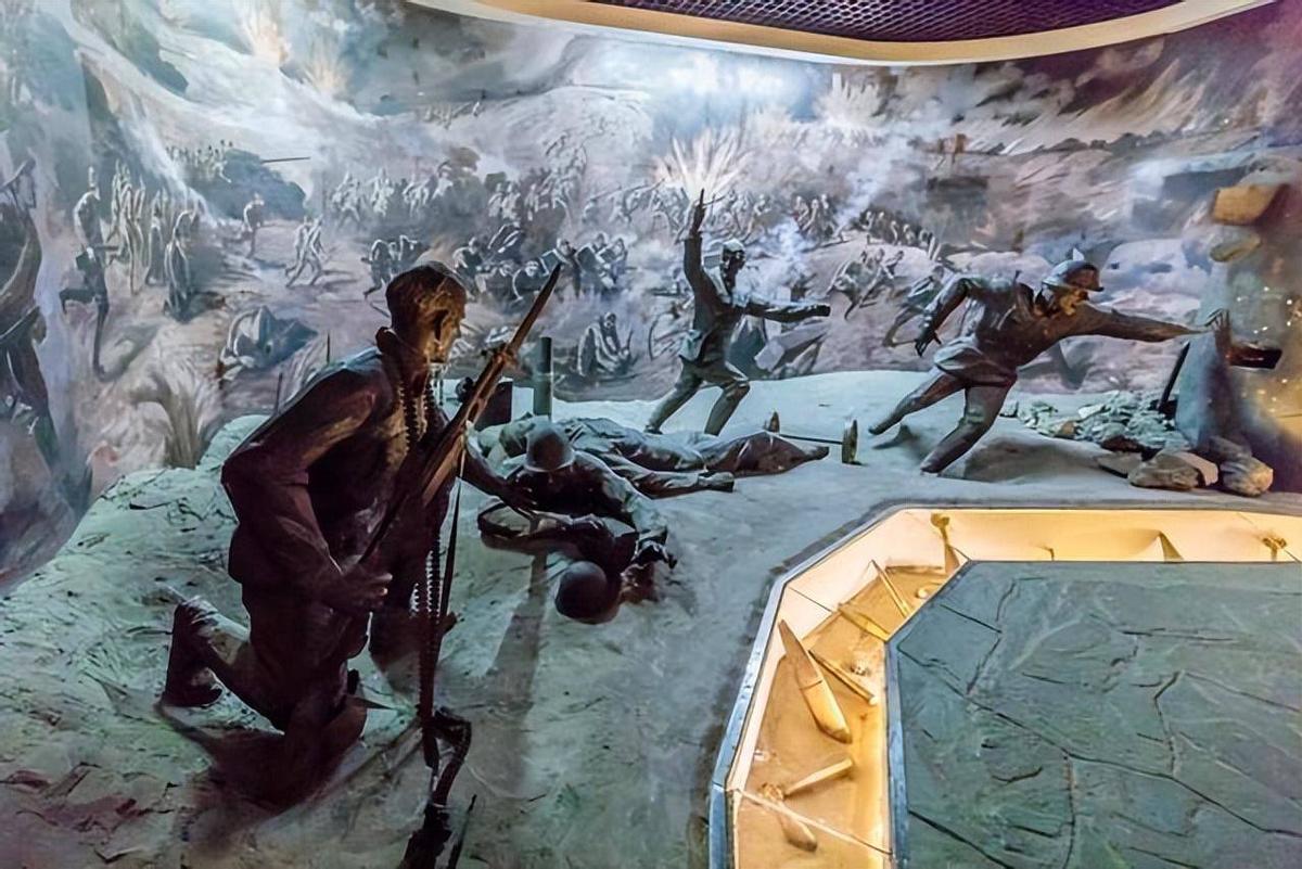 【晚清*楼青**旧影观】媚态百出，丰乳肥臀，尽显女子风情！