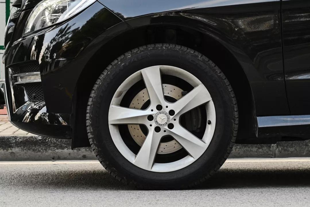 二手奔驰ml320改新款,二手奔驰ml320一年费用