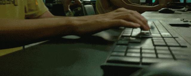 孤注一掷公安送票,榆林公安送电影票