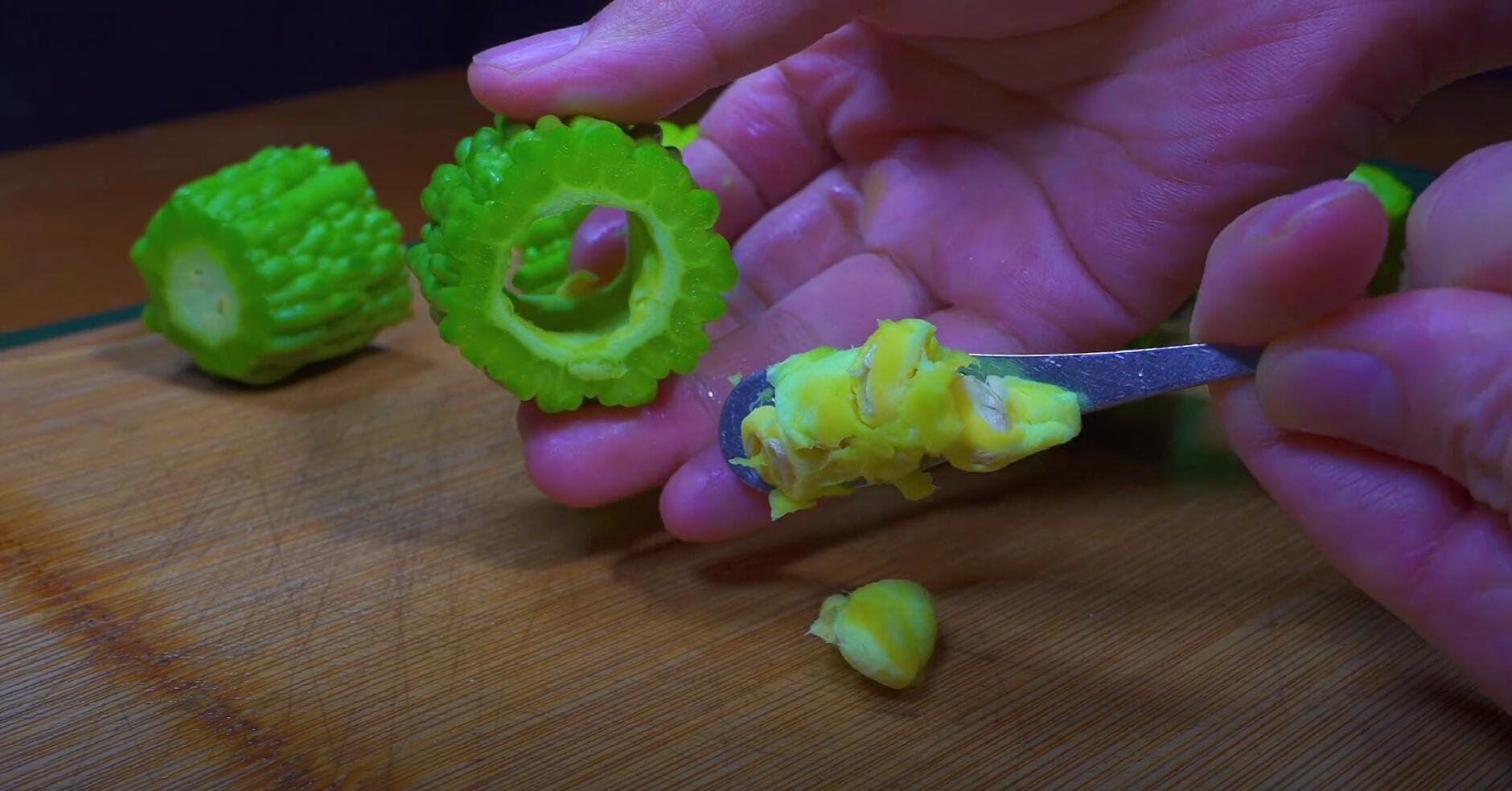 中老年人肝火旺吃什么,肝火生百病