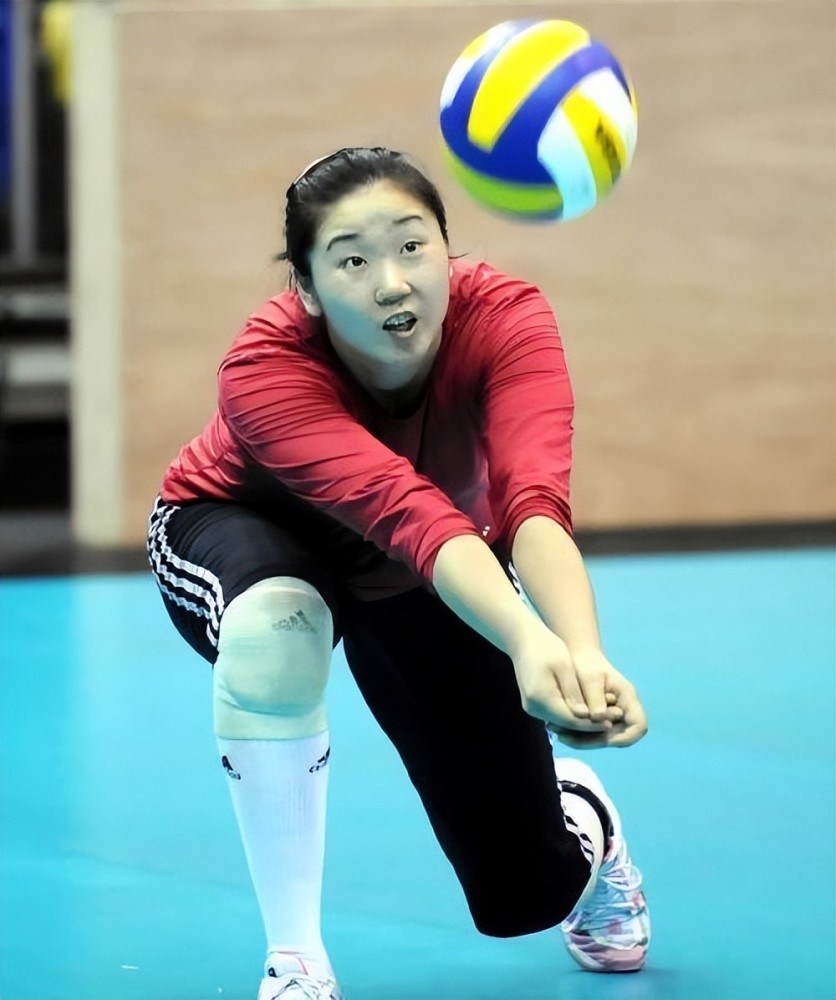 女排自由人张娜,女排张娜里约