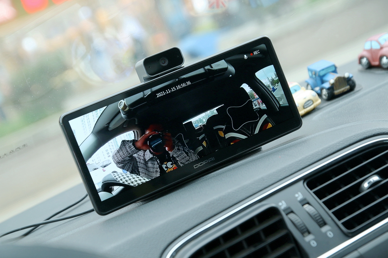 华为鸿蒙智联车载智慧屏评测,鸿蒙车载智慧屏s50要不要流量