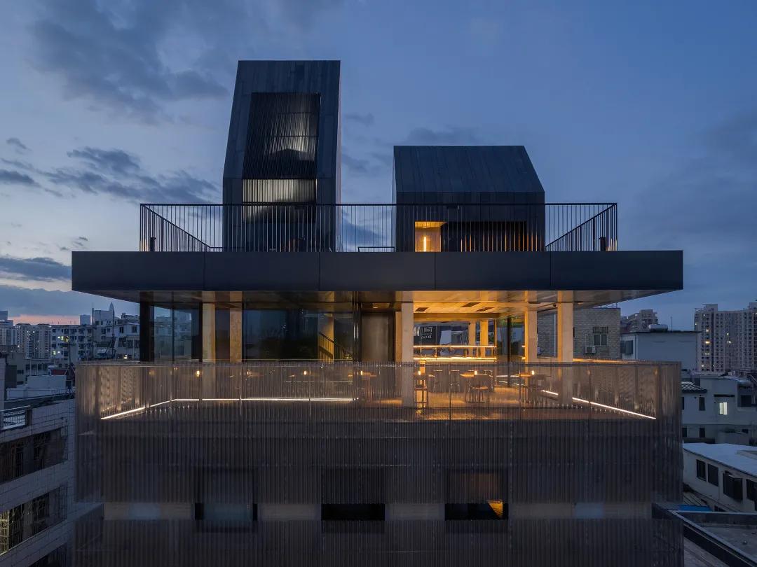 南头古城“有熊”出没，展出旧建筑的新魅力|大观国际