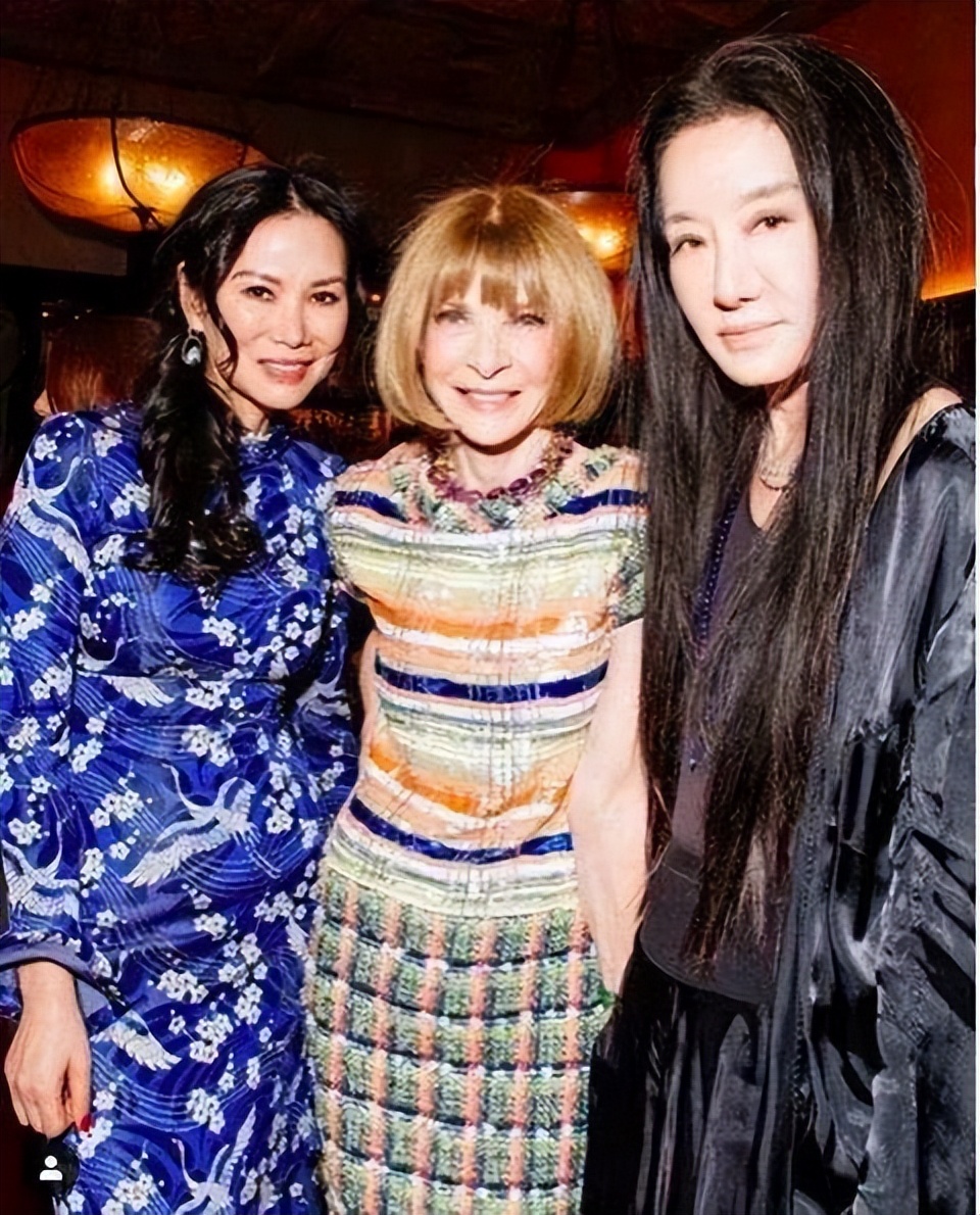 身价40亿“婚纱女王”找95后男友,她活得比萧亚轩还潇洒