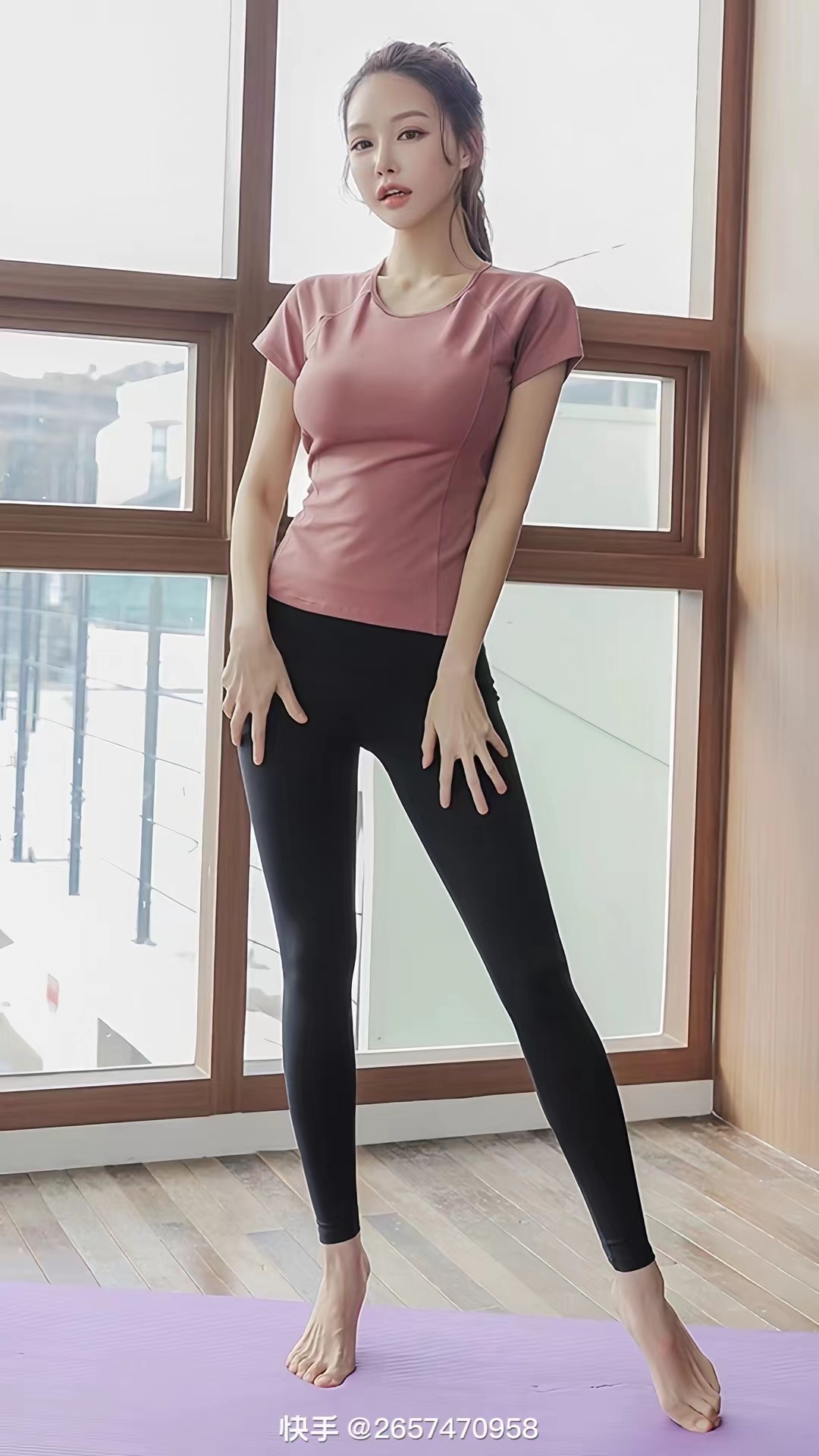 怎么跟喜欢的人聊天找话题开场白,怎样跟喜欢的人聊天找话题