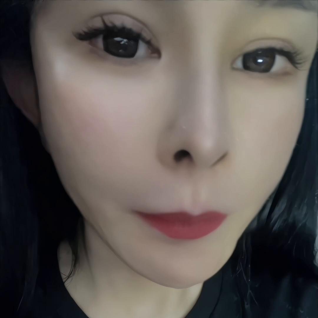 用了抗衰护肤品冒痘,为什么你花了大量的精力和金钱